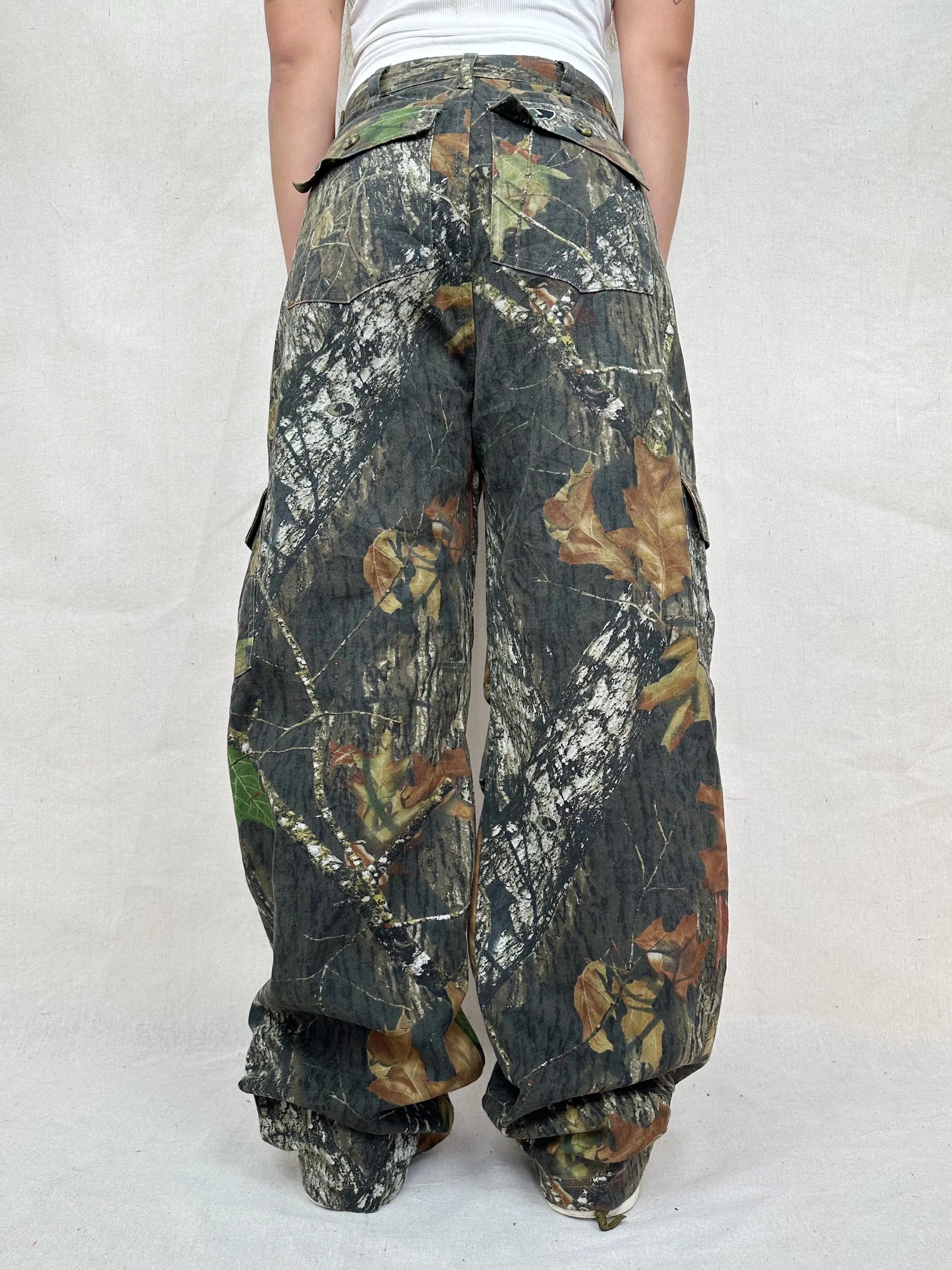90's Realtree Camo Vintage Cargo Pants Size 30x32