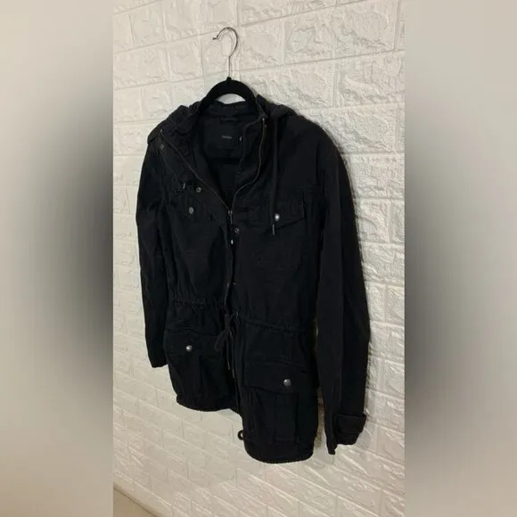 Aritzia Talula Trooper Cargo Hooded Utility Coat Jacket Parka in Black Size Extr
