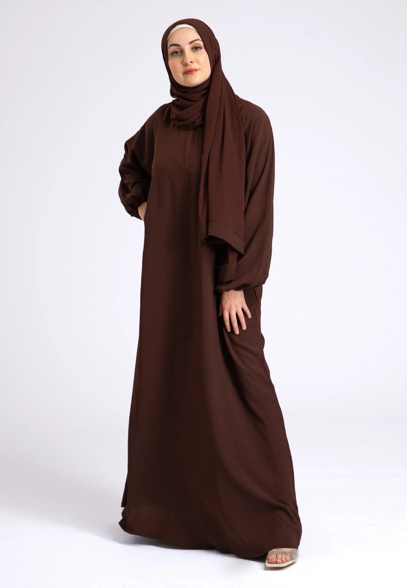 Basic Everyday Abaya With Elasticated Sleeves - Brown
