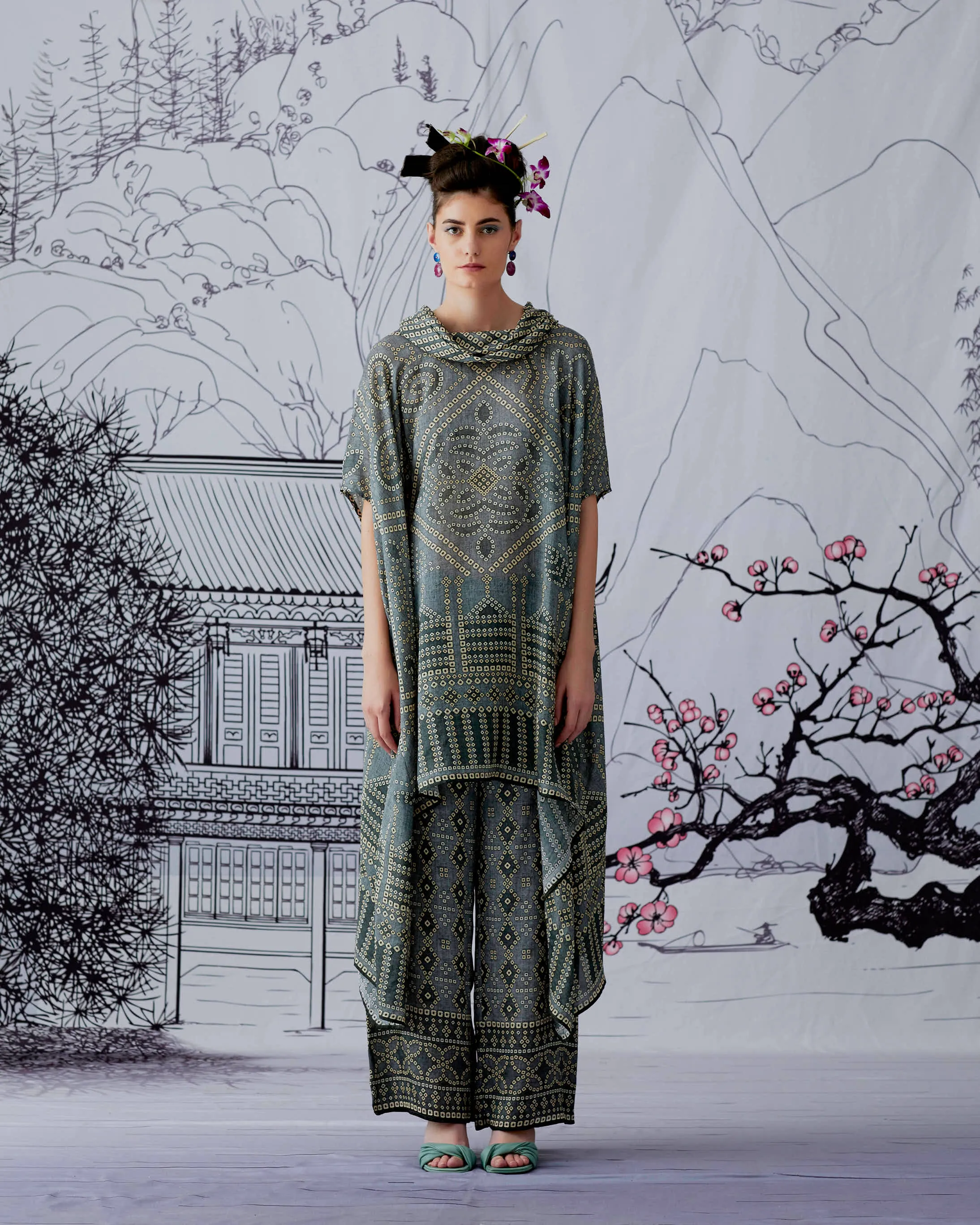 Ber : Lavanya - Charcoal