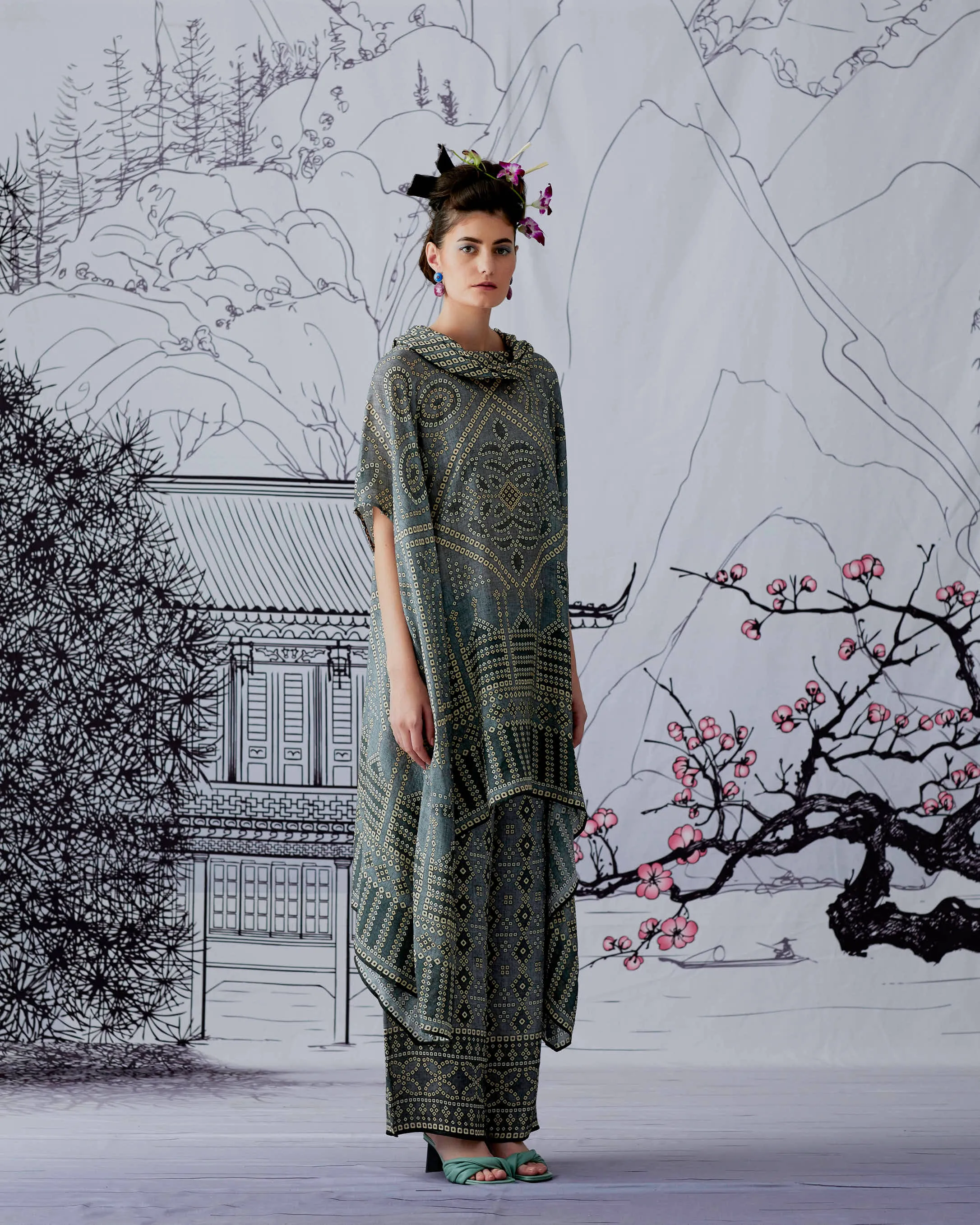 Ber : Lavanya - Charcoal