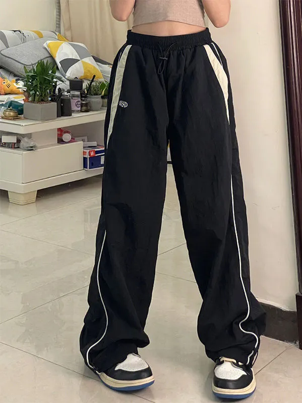 Black baggy oldschool sweatpants with contrast piping
