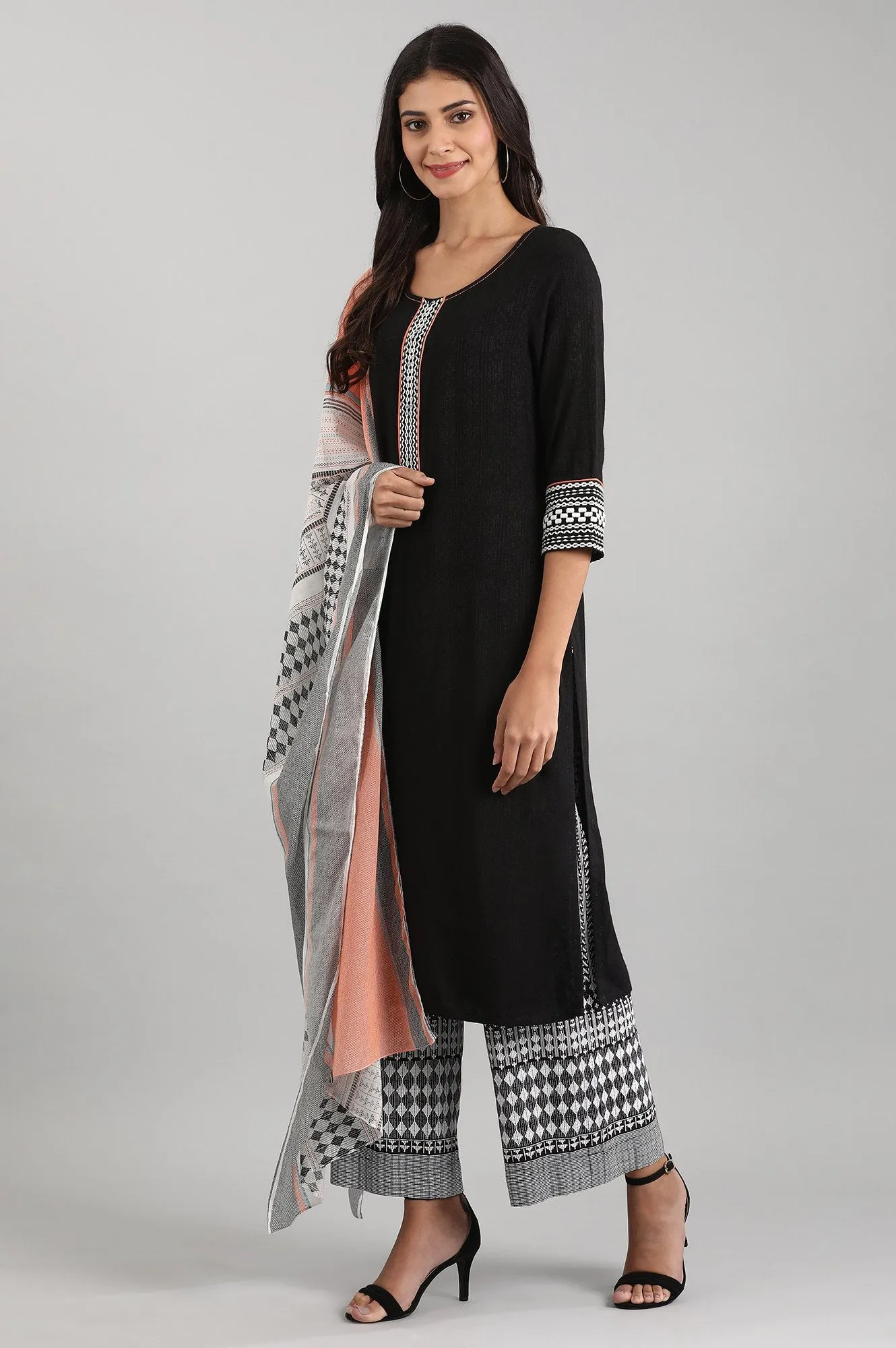 Black Round Neck kurta Set