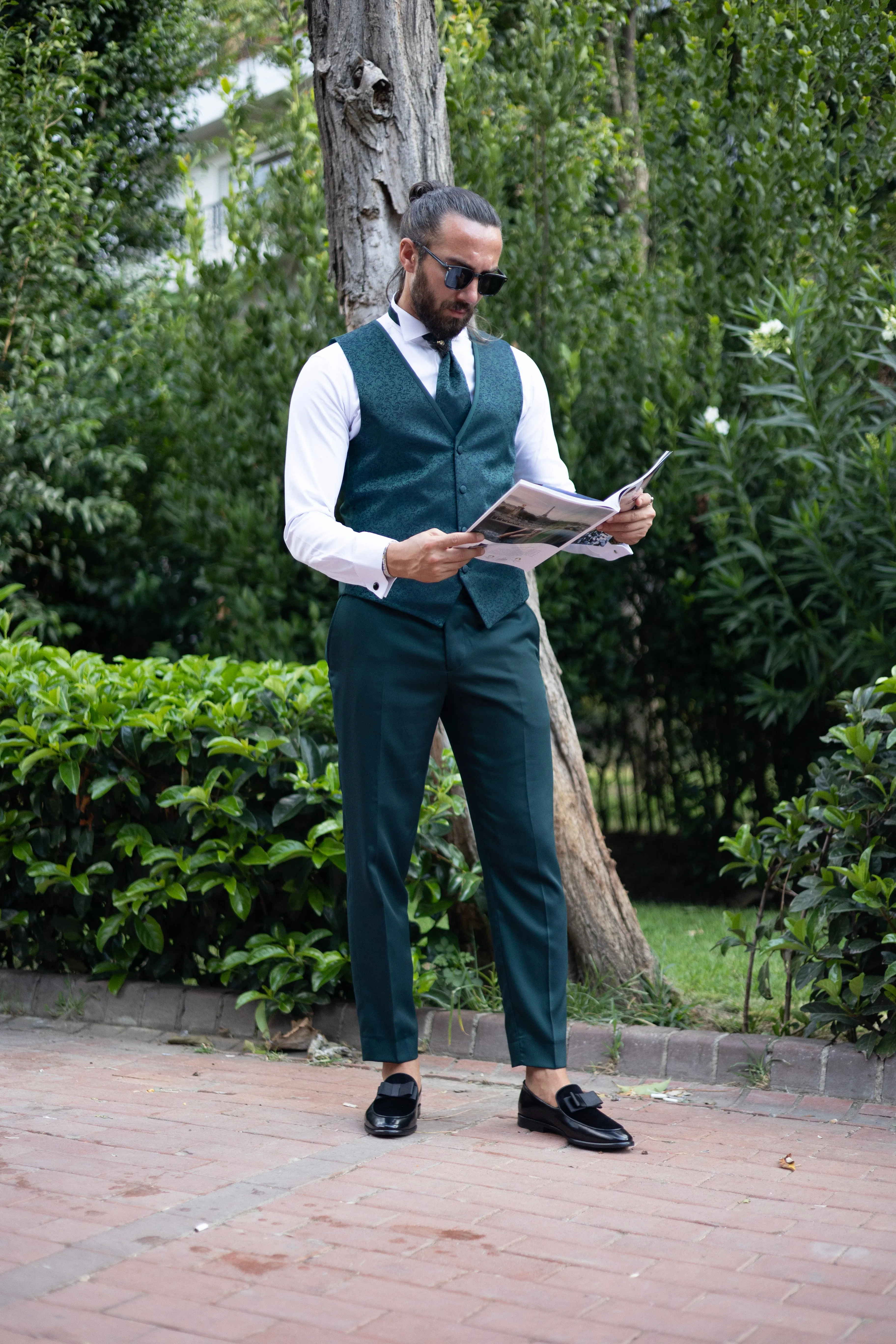 Brabion Amadeo Green Slim Fit Peak Lapel Groom Tuxedo