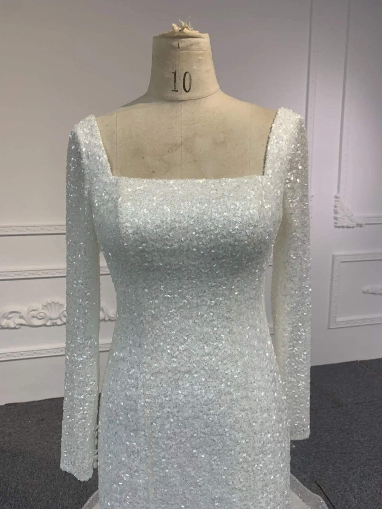 BYG# 703 Long sleeve square neck slim fit Mermaid wedding dress