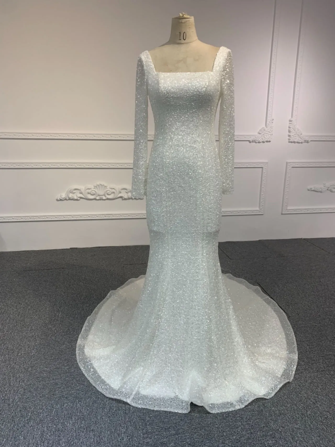 BYG# 703 Long sleeve square neck slim fit Mermaid wedding dress