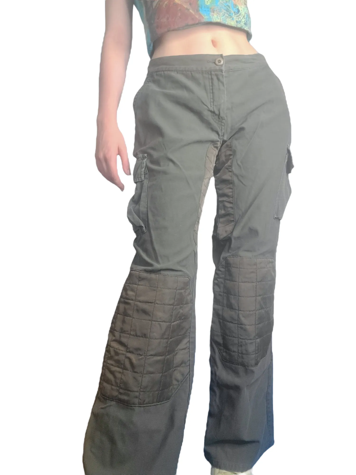 Cargo kaki gorpcore