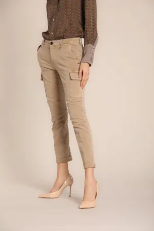 Chile City women's cargo pants in satin curvy fit