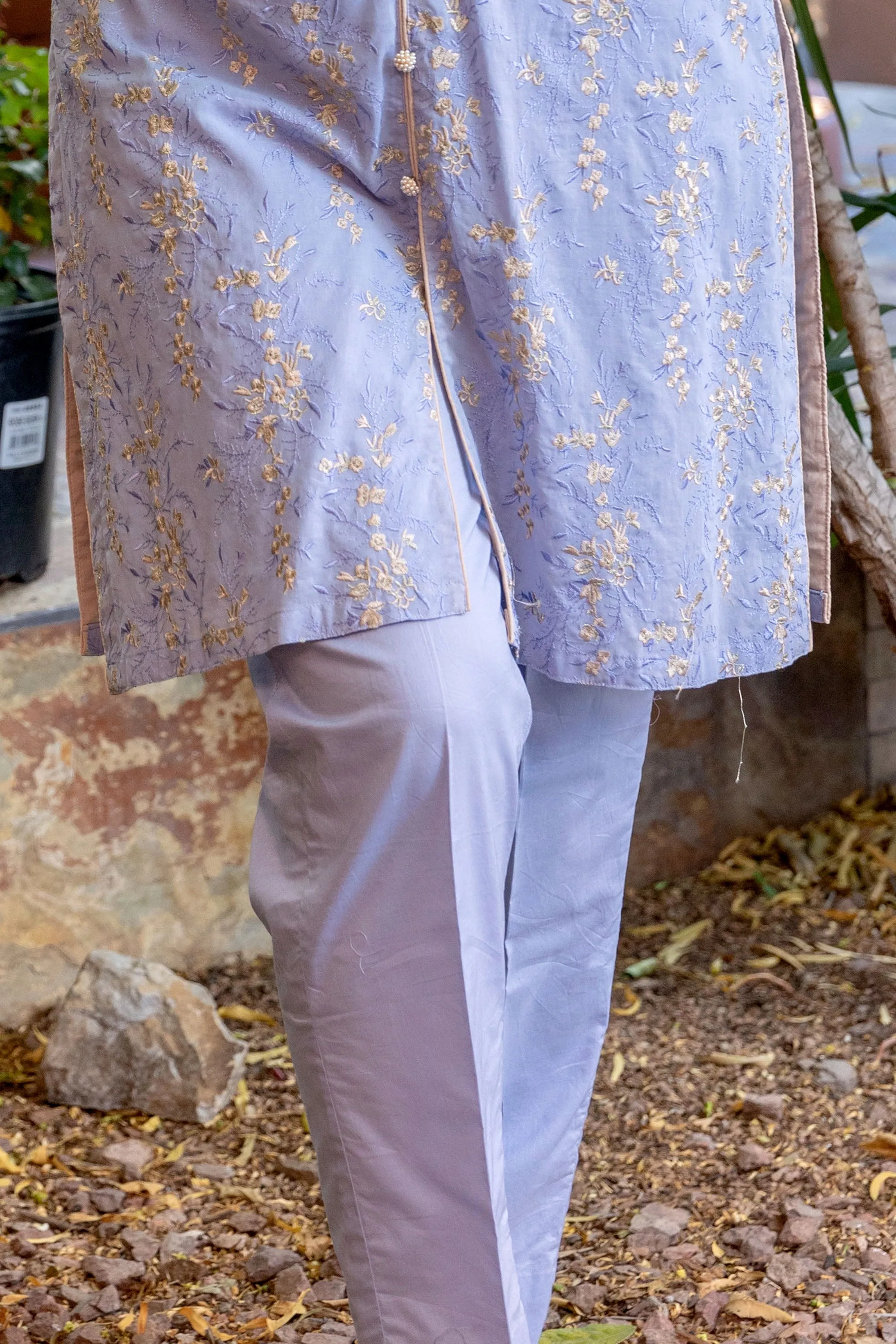 Cotton-Lawn Salwar Kameez Suit With Embroidery