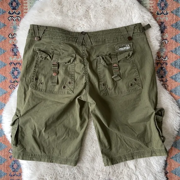 Da-Nang low rise baggy cargo short Y2K army green military surplus utility small