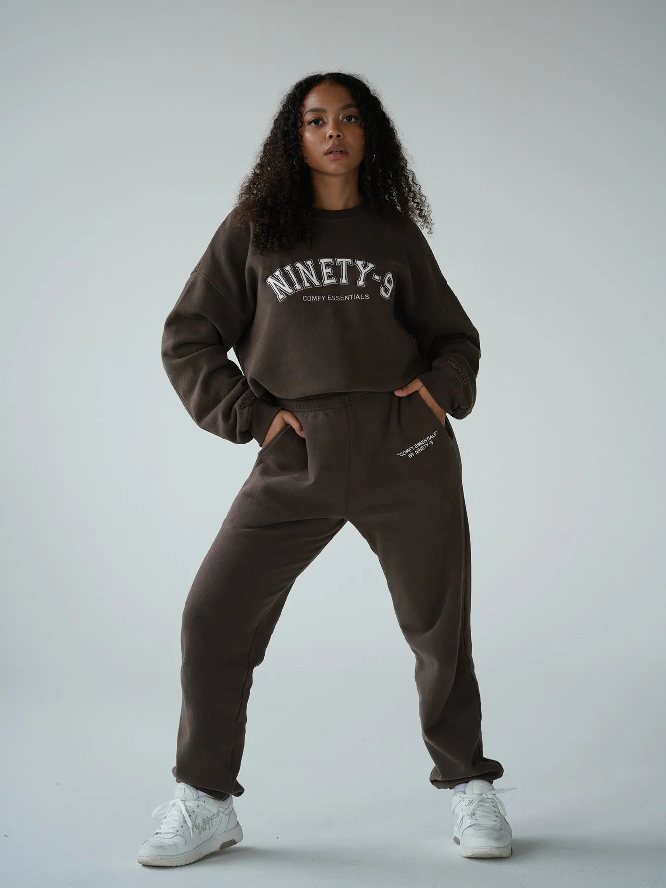 ESSENTIALS - Sweatpants  •  Brown