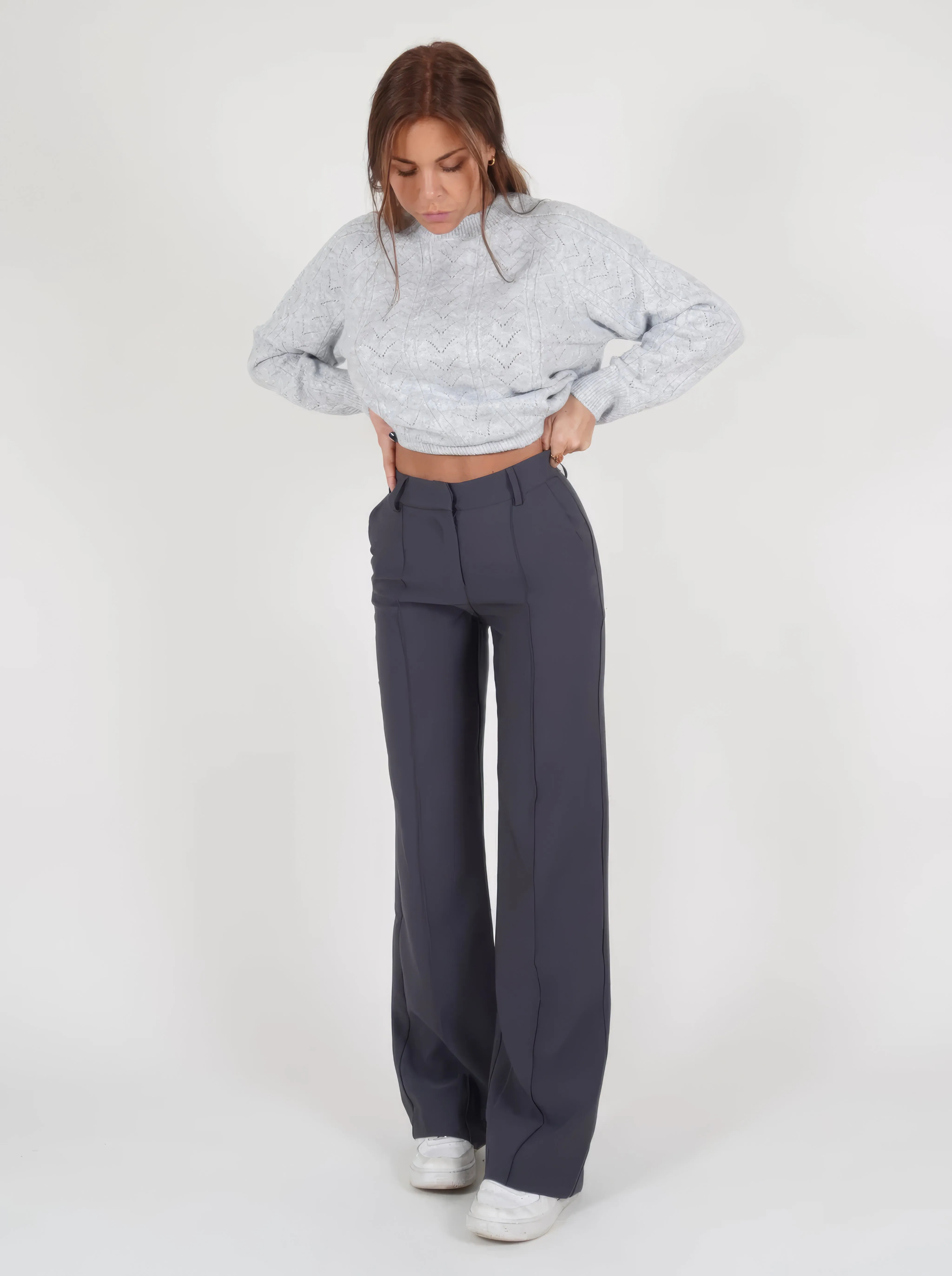 High-waisted pants