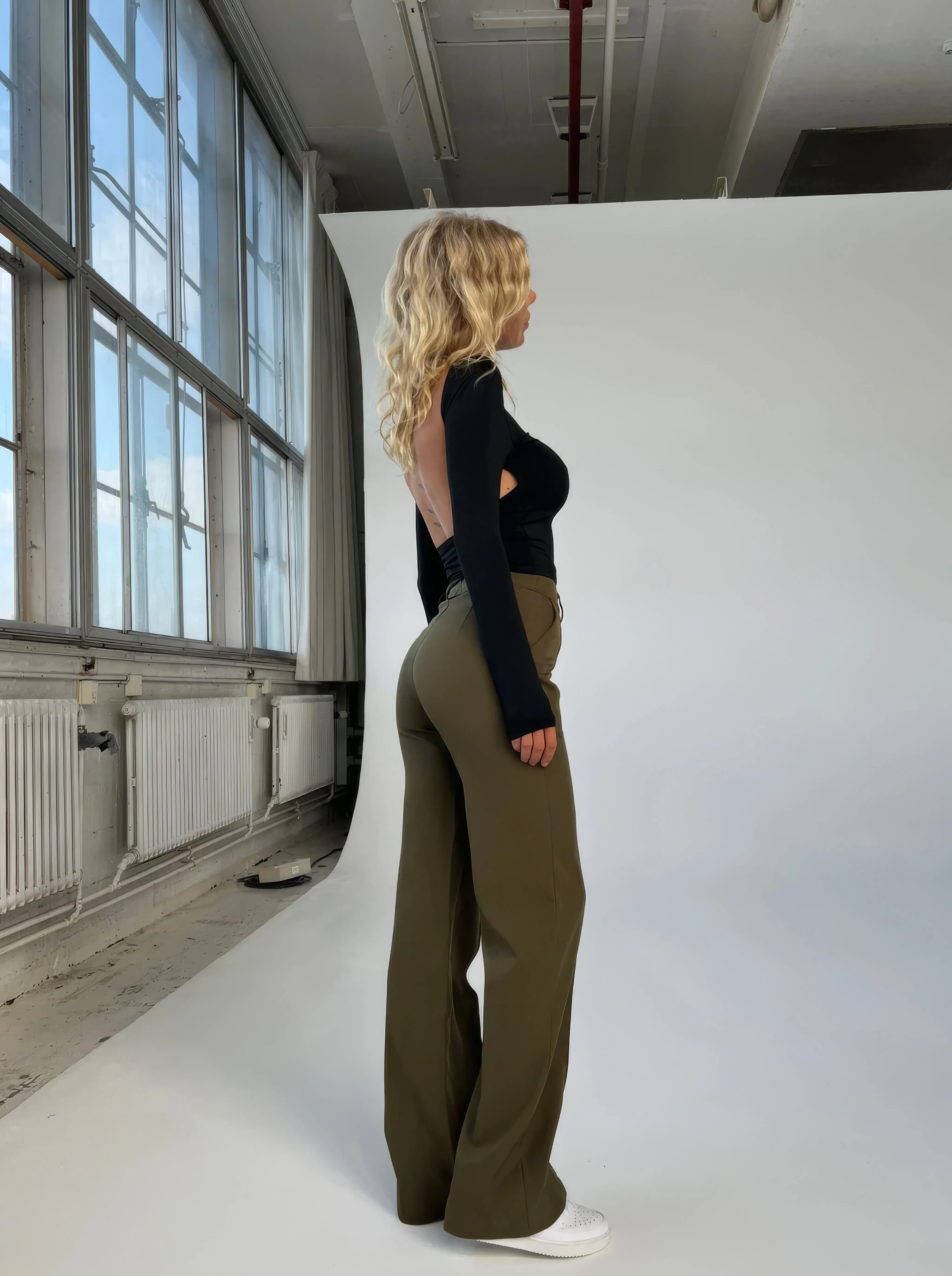 High-waisted pants