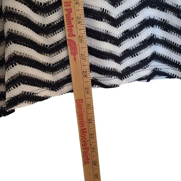 IC BY CONNIE K‎ Black White Cardigan Chevron Open Knit Longline Top 1X Toggle