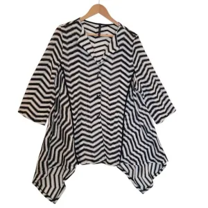 IC BY CONNIE K‎ Black White Cardigan Chevron Open Knit Longline Top 1X Toggle