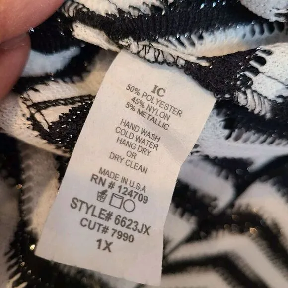 IC BY CONNIE K‎ Black White Cardigan Chevron Open Knit Longline Top 1X Toggle