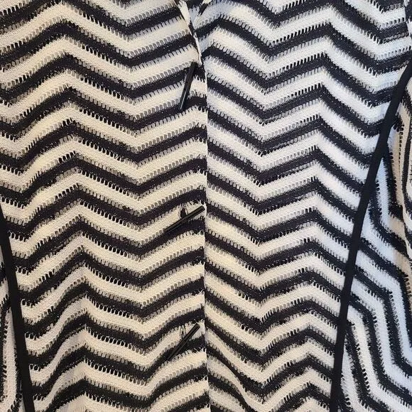 IC BY CONNIE K‎ Black White Cardigan Chevron Open Knit Longline Top 1X Toggle