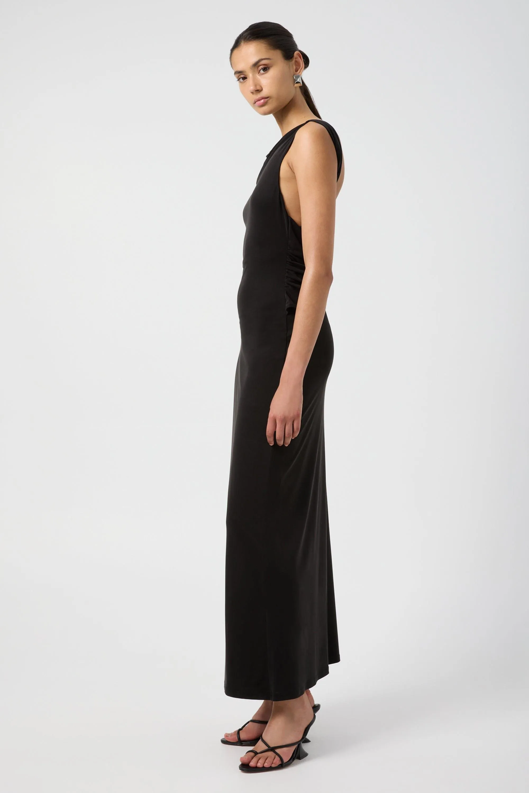 INTERWEAVE BACKLESS MAXI DRESS | BLACK