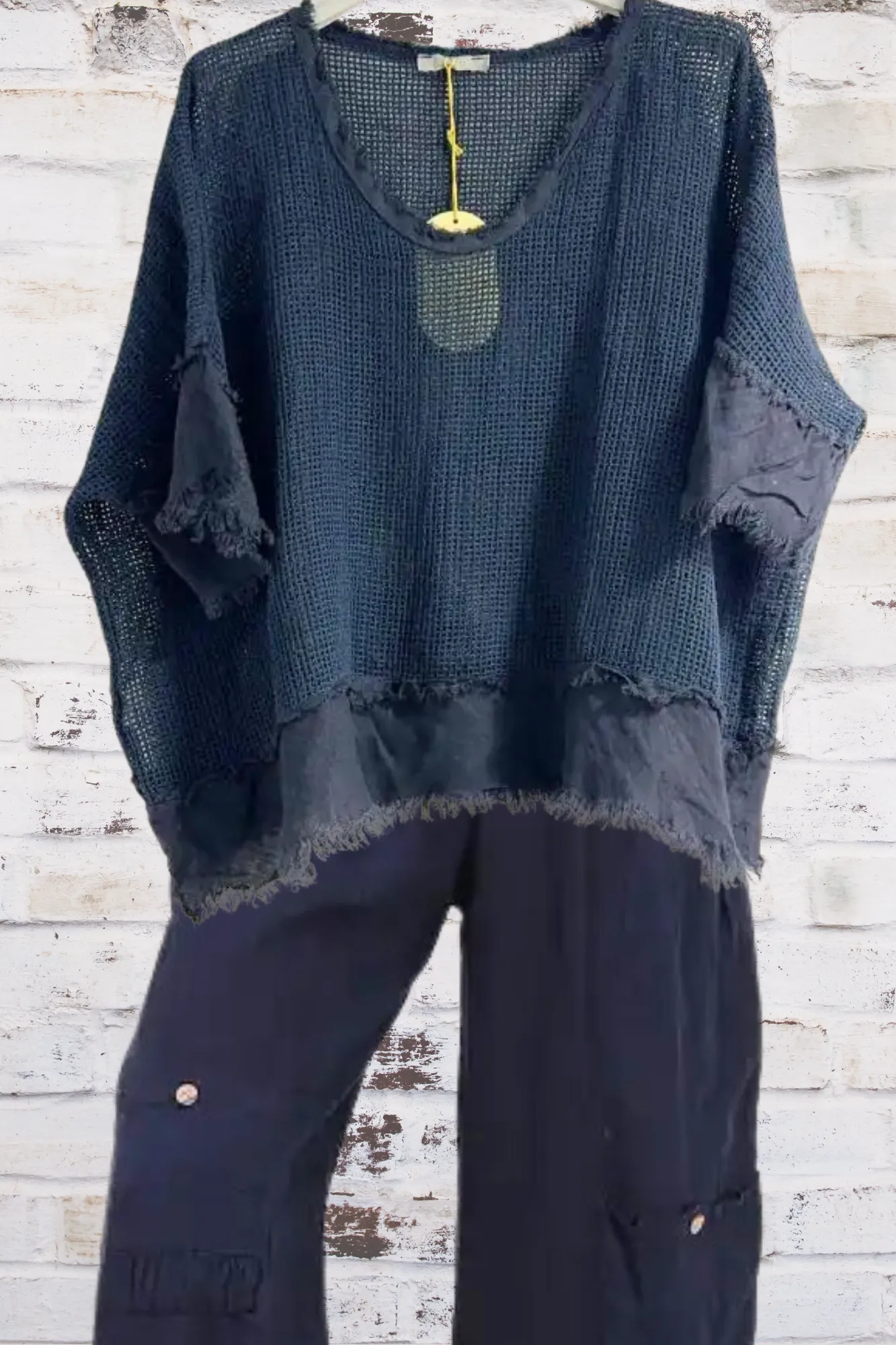 'Isla' Mesh Overlay Linen Top