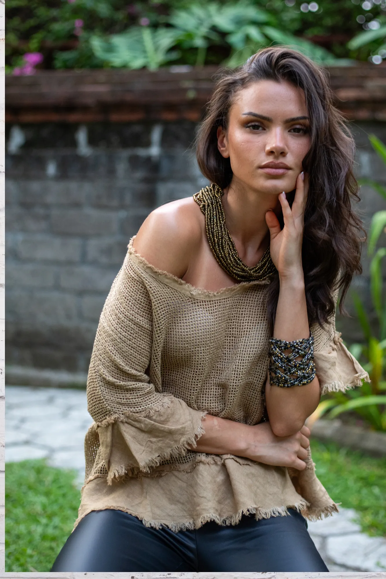 'Isla' Mesh Overlay Linen Top