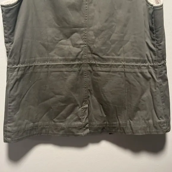 L.L. BEAN Women's Olive Green Utility Sherpa Lined Vest, Size M