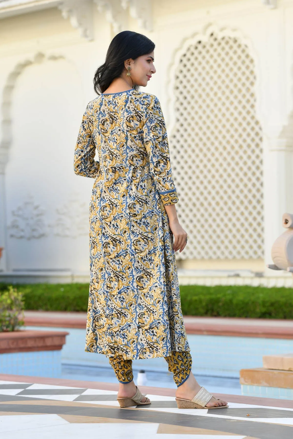 MULMUL DEEVENA AJRAKH PRINT SUIT SET