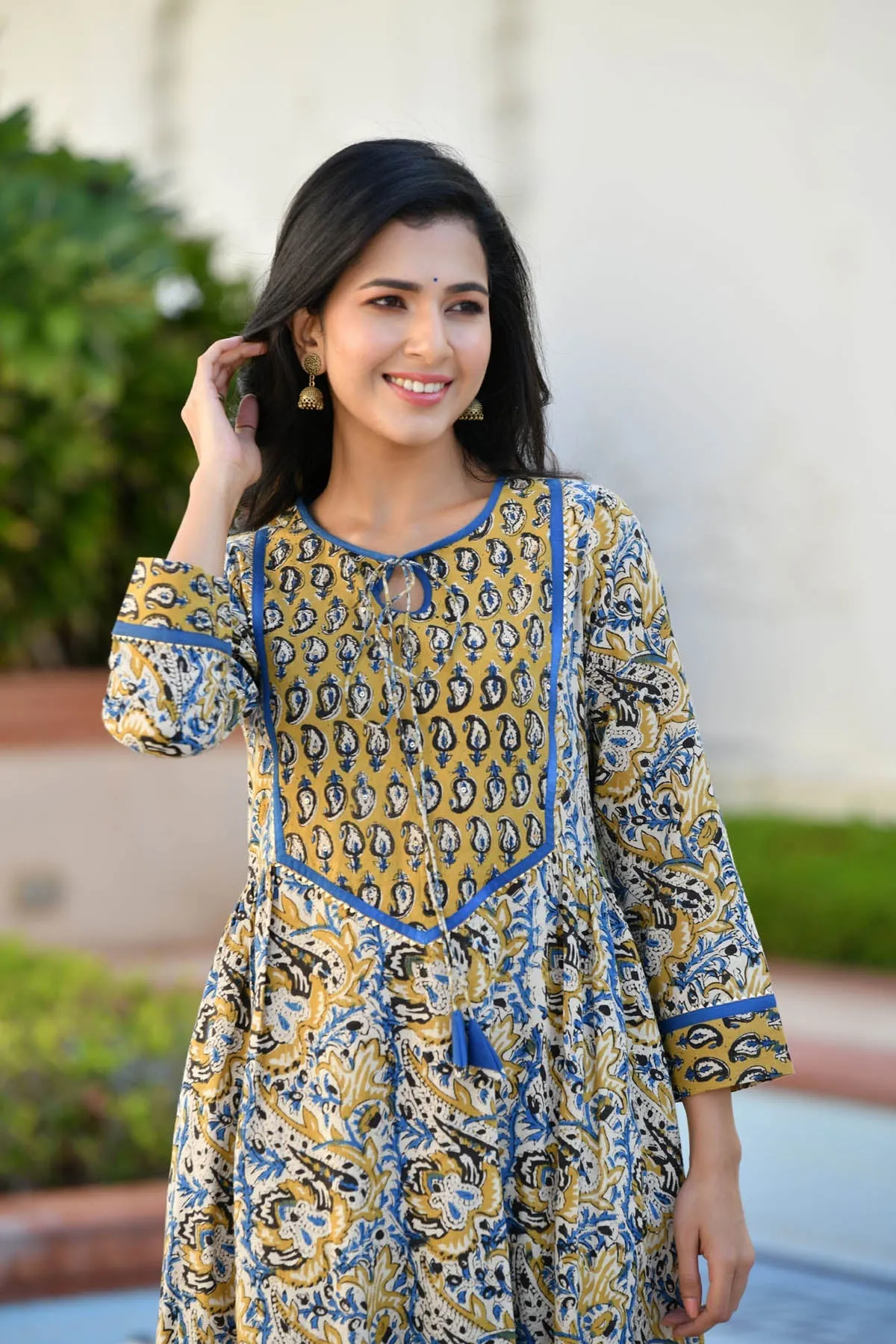 MULMUL DEEVENA AJRAKH PRINT SUIT SET