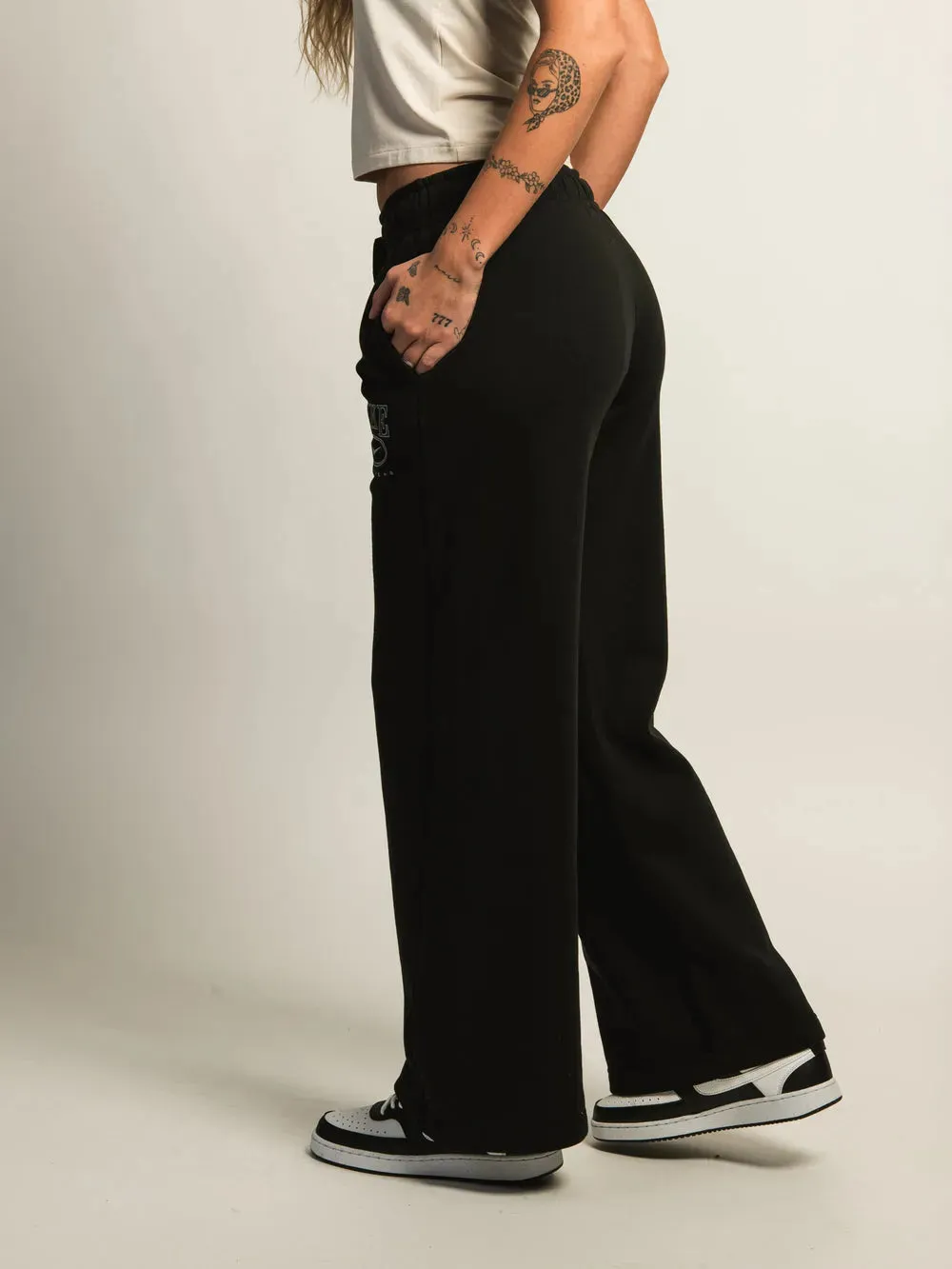 NIKE SPORTSWEAR CLUB FLEECE WIDE PANT HJ0869-010
