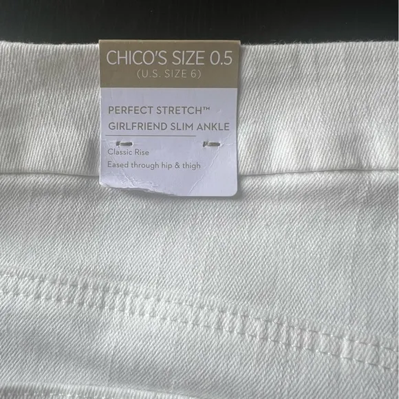 NWT Chico’s The Perfect Stretch, Girlfriend Slim Ankle White Pants Size 0.5/6.