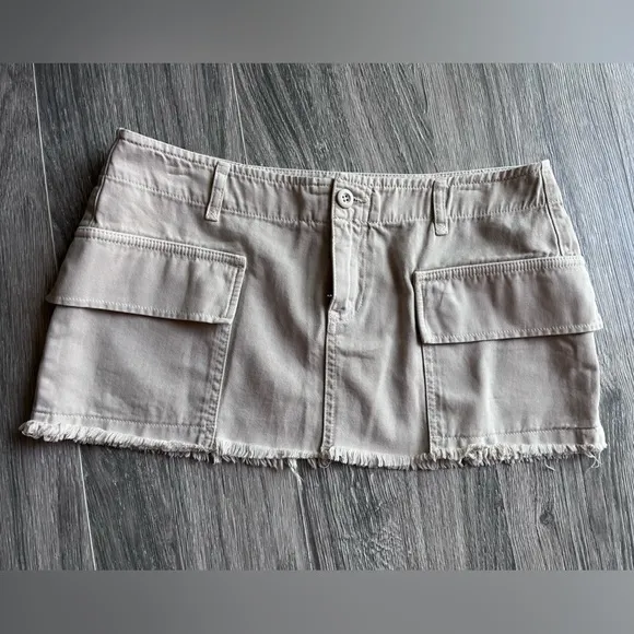 NWTT Utility Cotton Miniskirt FREE PEOPLE. Color is sand white!