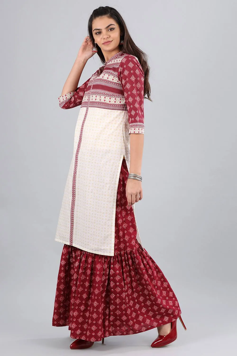 Red Mandarin Neck Printed kurta