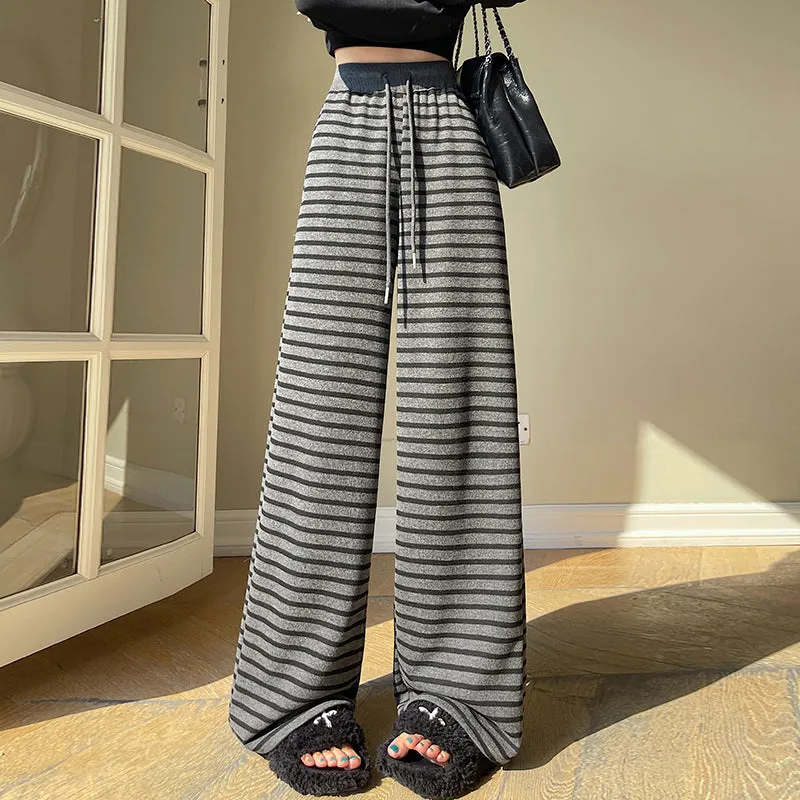 Relaxed Fit Knitted Sweatpant for Women with Drawstring Waist