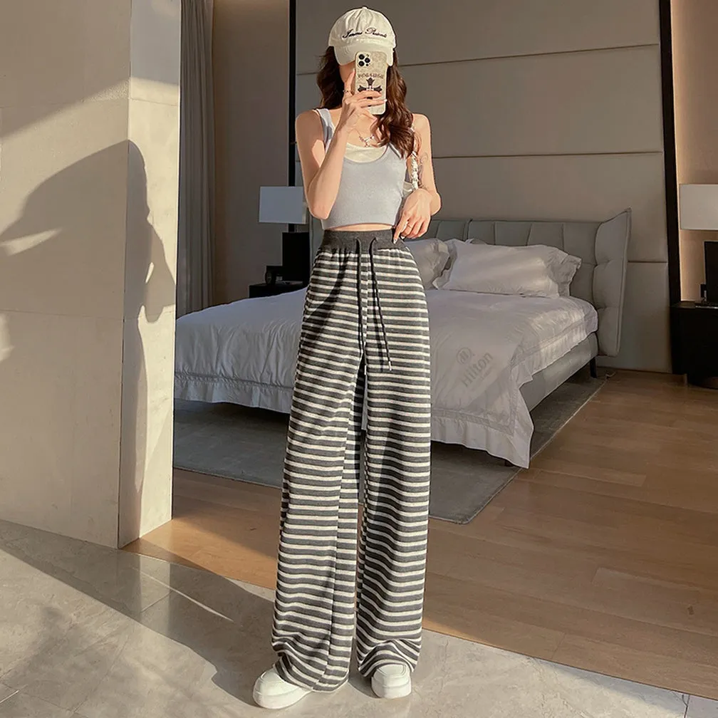 Relaxed Fit Knitted Sweatpant for Women with Drawstring Waist