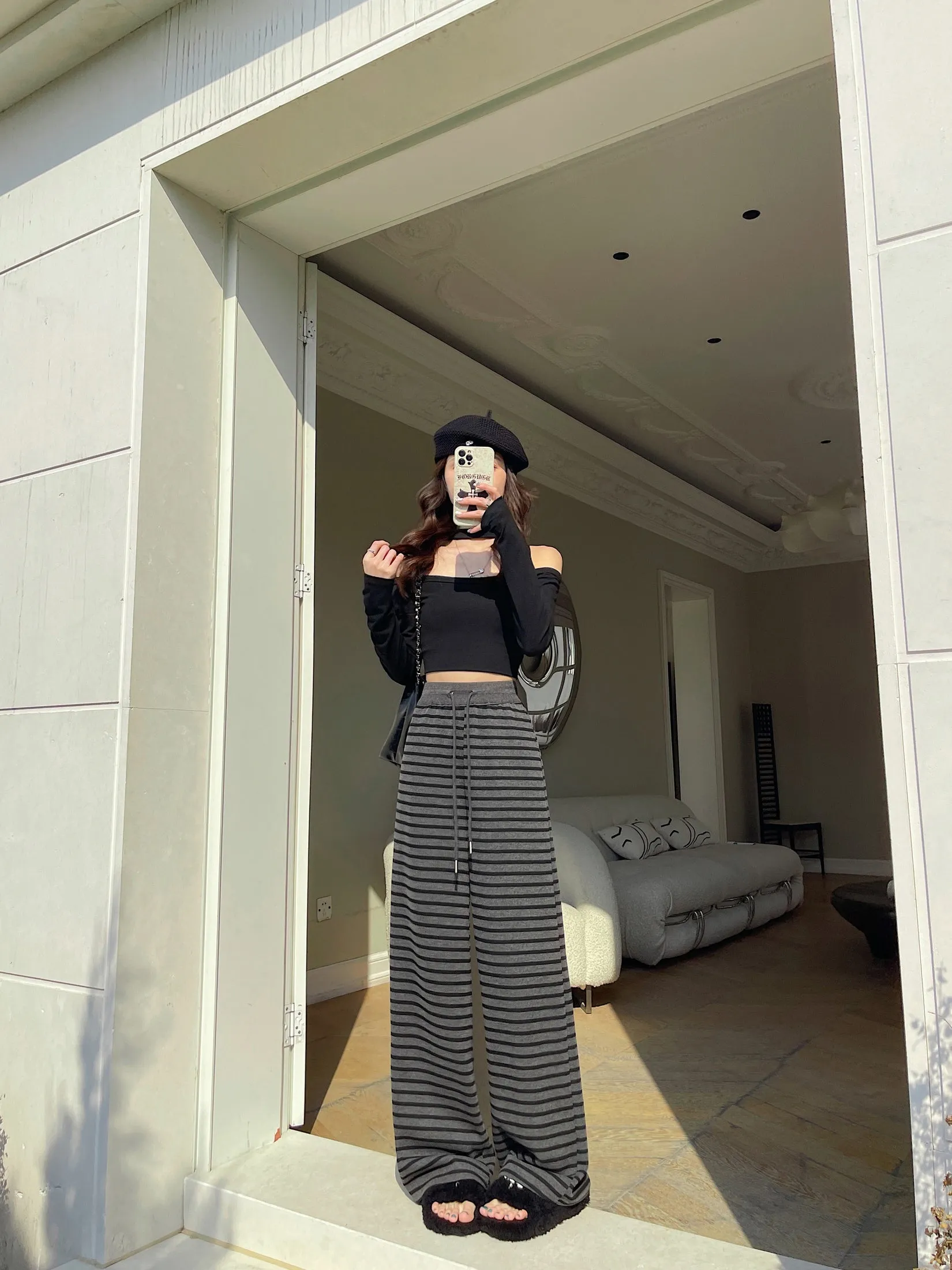 Relaxed Fit Knitted Sweatpant for Women with Drawstring Waist
