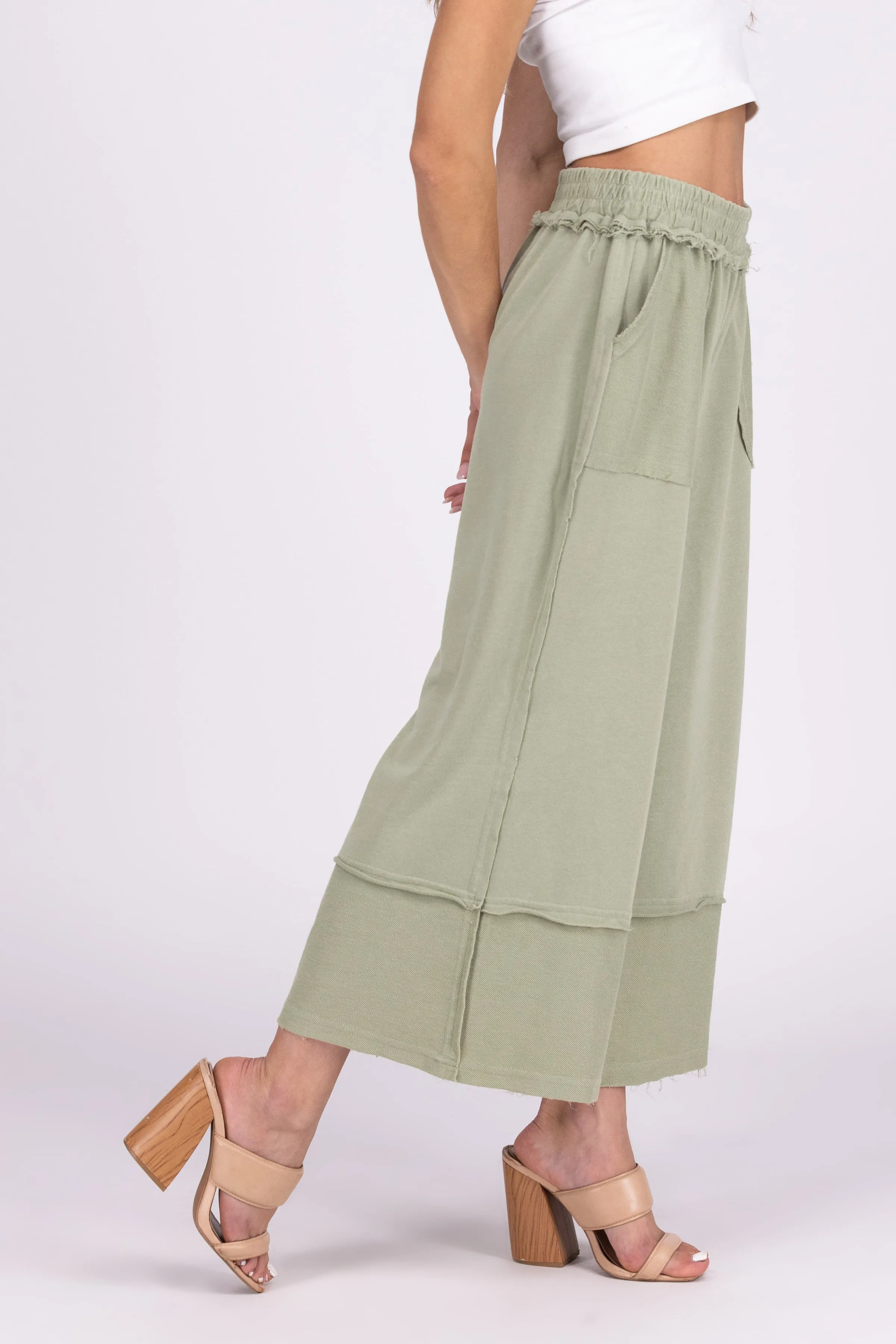 Saturday Women's Wide Leg Pants