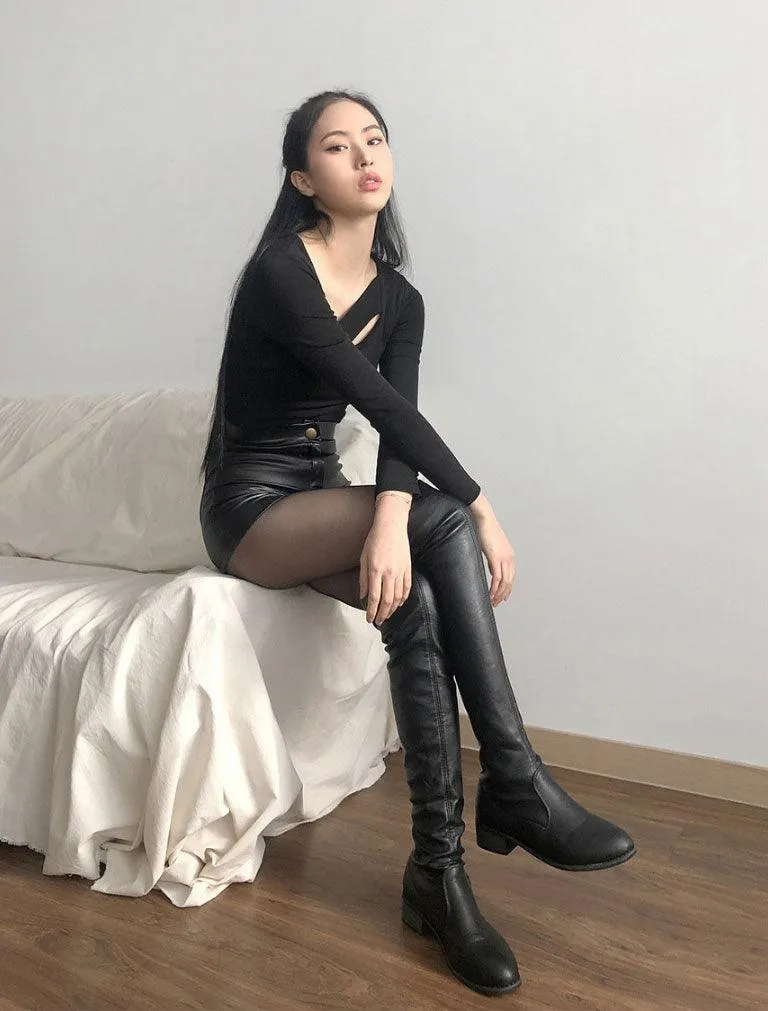 Sexy High-Waisted Black PU Leather Shorts - Gothic Fashion for Women