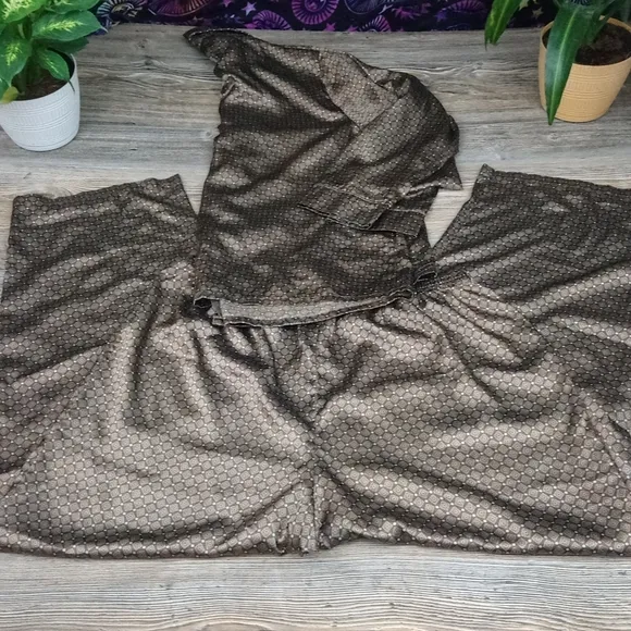 Silky Satin Style Patterned Comfy Lounge Wear Pajama Set