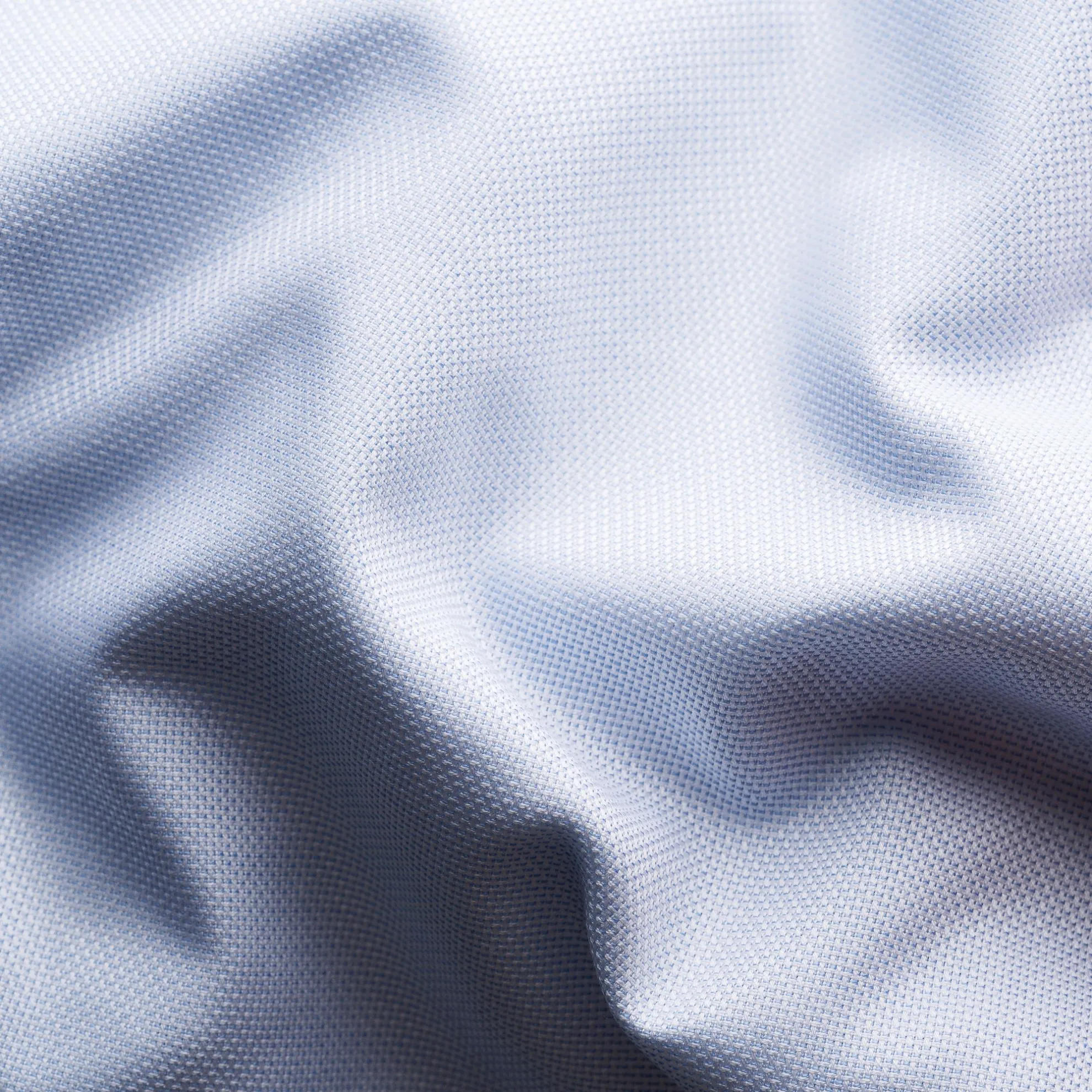 Slim Fit Dobby Dress Shirt / Light Blue