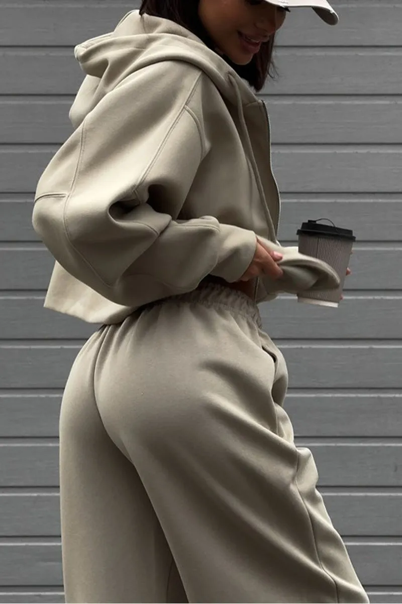 US3409 Workout Jacket and Sweatpants Set