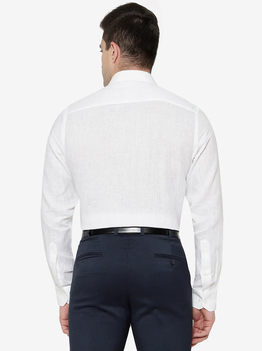 White Solid Regular Fit Formal Shirt | JadeBlue
