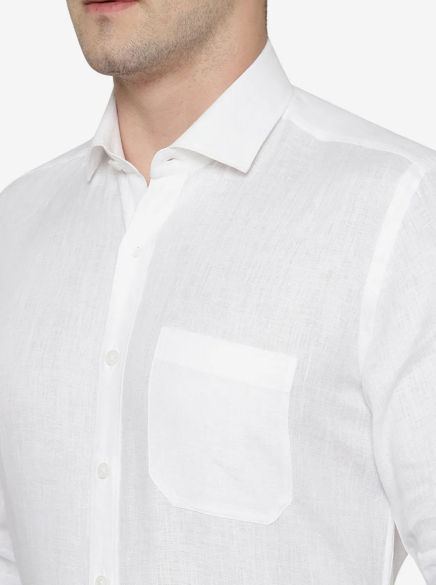 White Solid Regular Fit Formal Shirt | JadeBlue