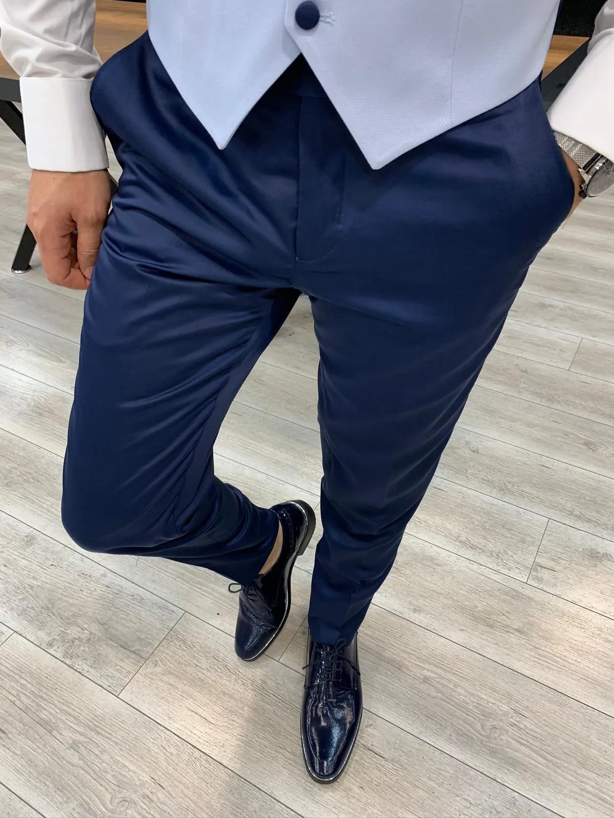 Wilson Sky Blue Slim Fit Shawl Lapel Tuxedo