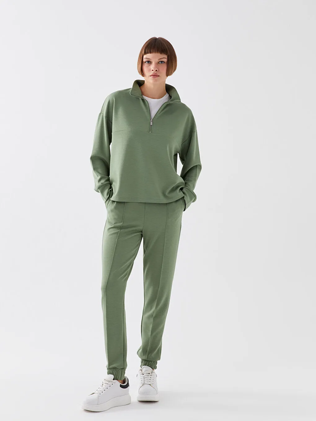 Women Elastic Waist Plain Jogger Sweatpants