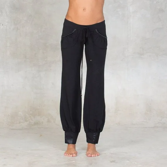 YOGA PANTS