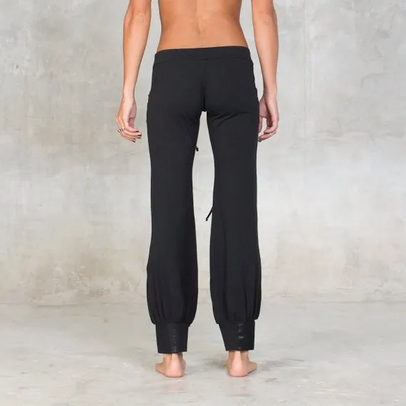 YOGA PANTS