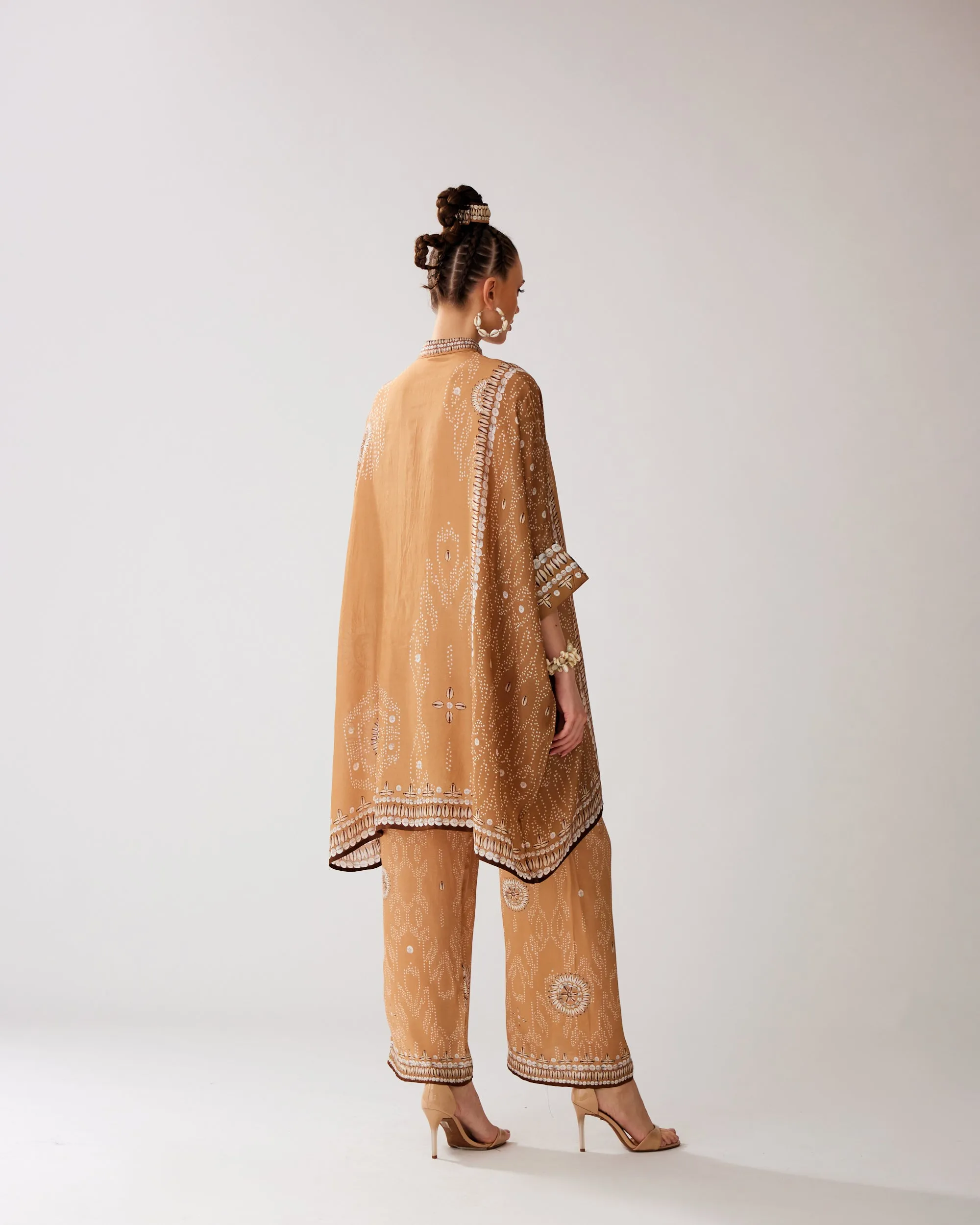 Zohra : Chanel 36" - Caramel
