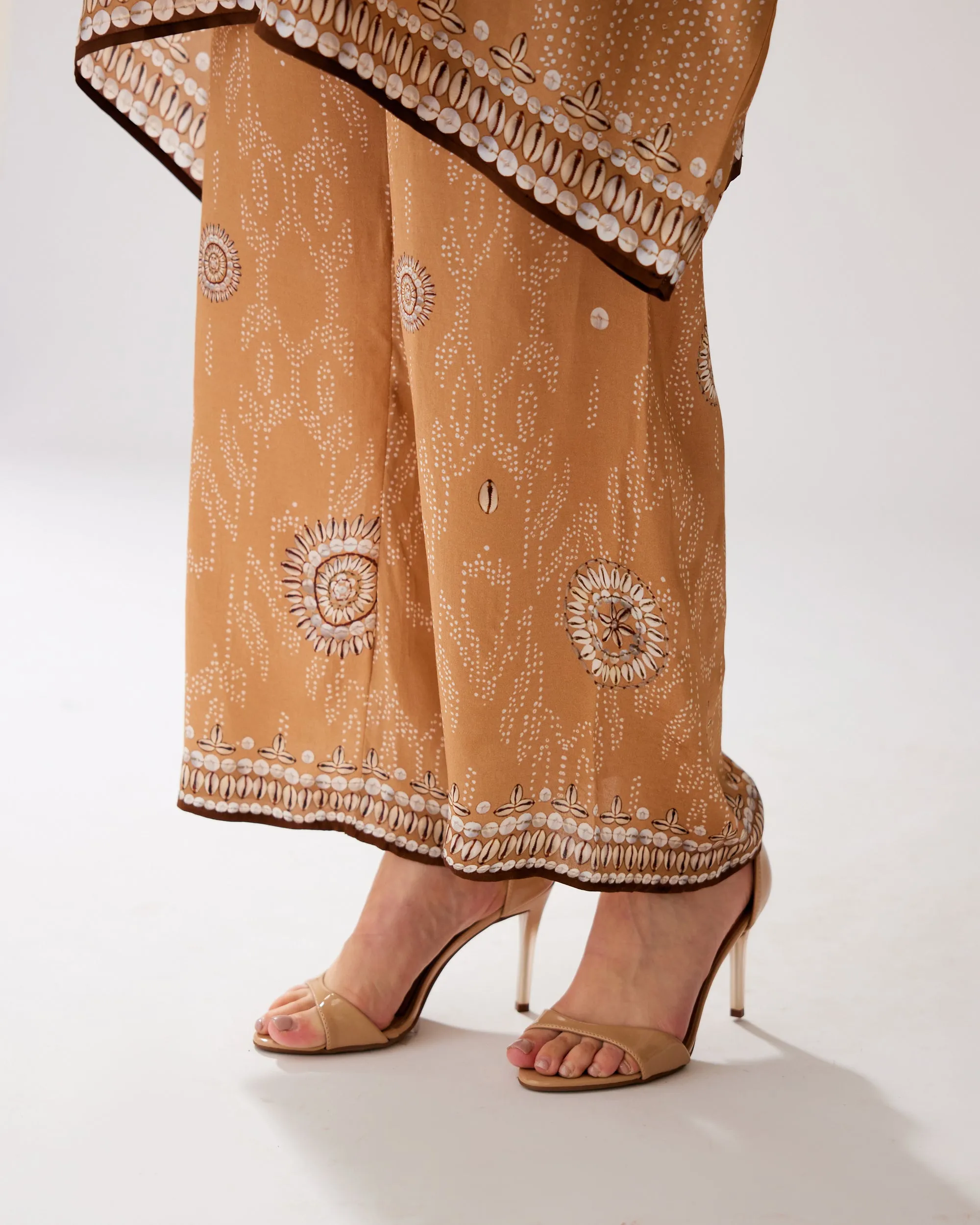 Zohra : Chanel 36" - Caramel